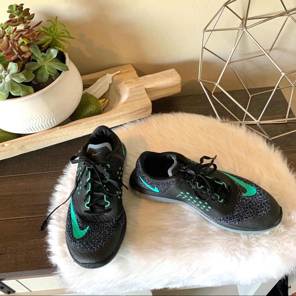 Nike Kaishi running shoes